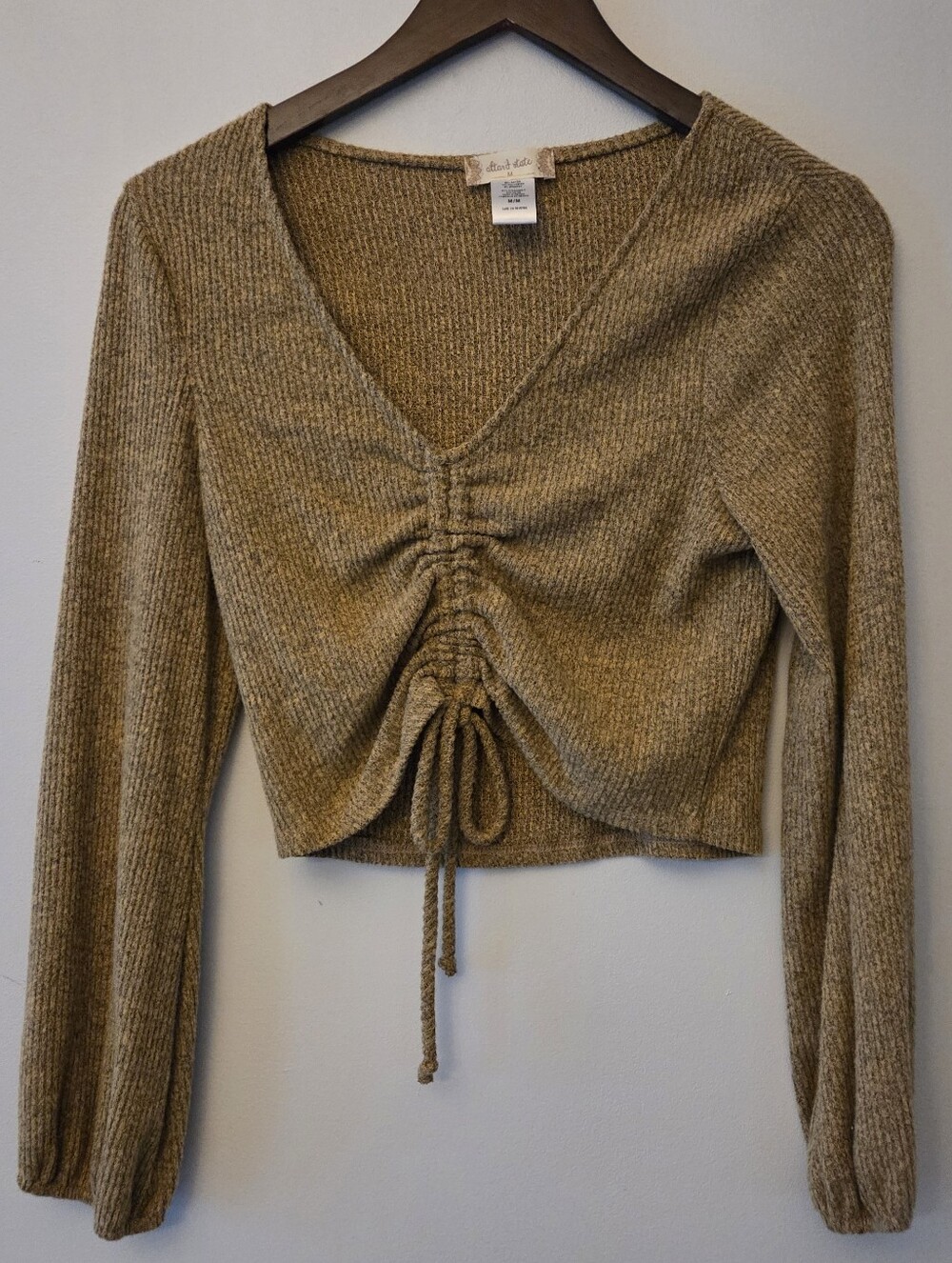 Altar'd State Taupe Ribbed Cinch-Front V-Neck Long Sleeve Top Size M